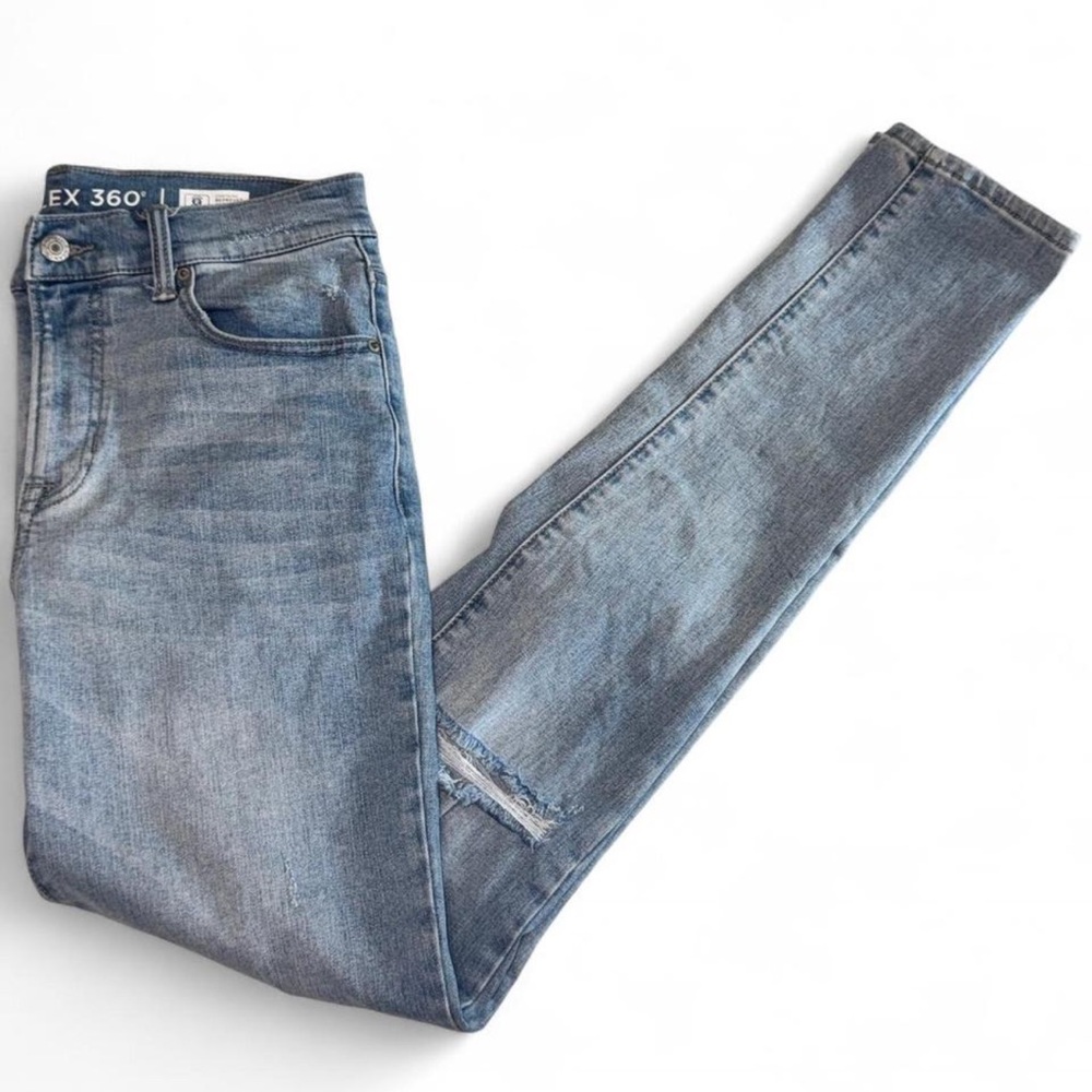 Arizona Jean Company Light Blue Skinny Jeans size 29x34